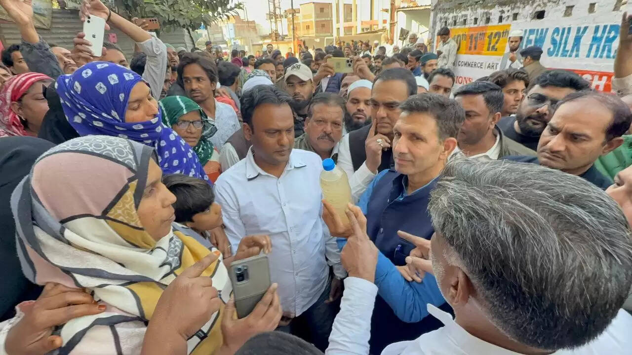 भोपाल में जीतू पटवारी ने वार्डों में पहुंचकर किया वाटर ऑडिट, कहा-शुद्ध पेयजल देना सरकार का फर्ज