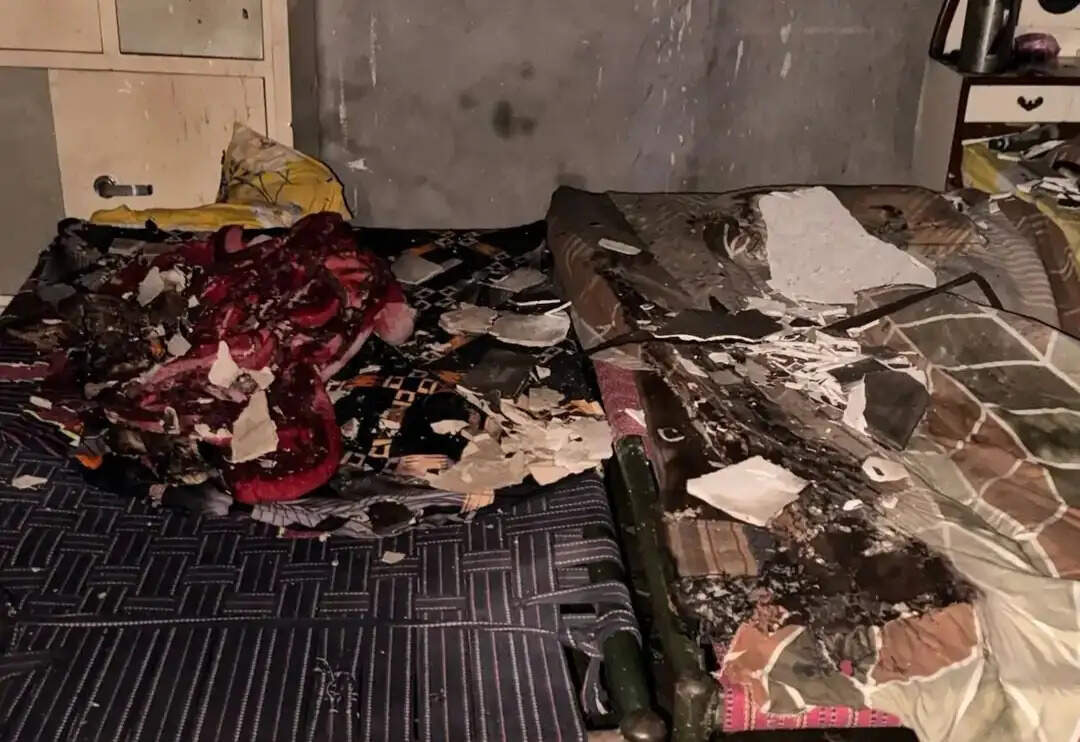 हांसी के गांव ढाणी पीरवाली में शॉर्ट सर्किट से घर में लगी आग