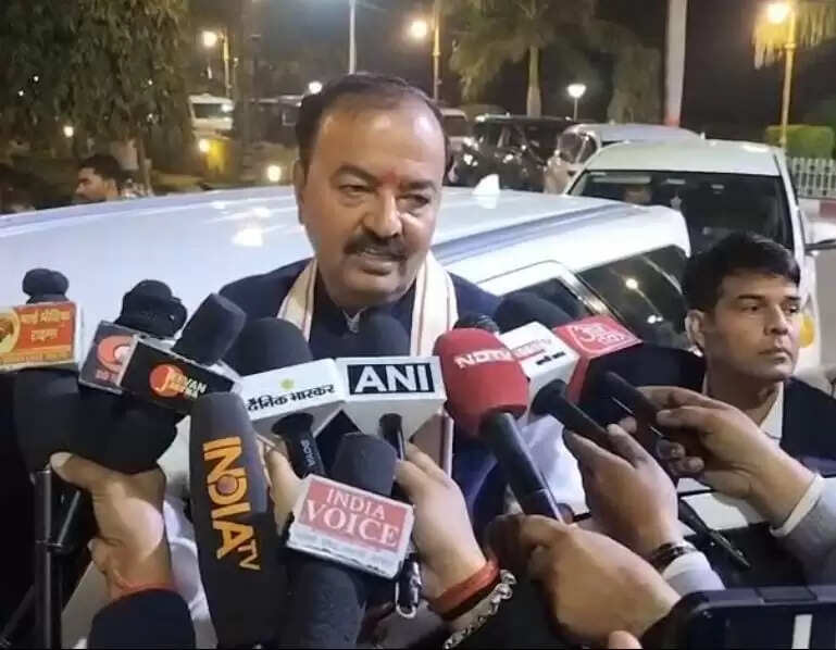 शंकराचार्य स्वामी अविमुक्तेश्वरानंद स्नान कर लें, अपना काम कर रही है सरकार : केशव प्रसाद मौर्य