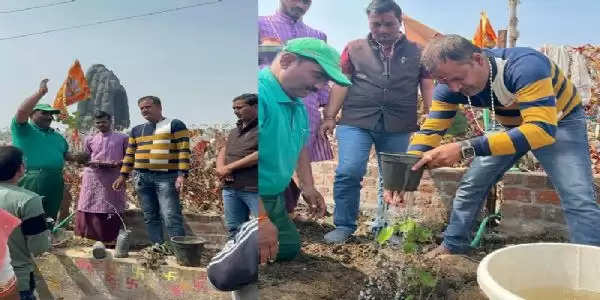 सीहोरः कुबेरेश्वरधाम पर उमड़ा आस्था का सैलाब, नेपाल से आए भक्तों ने लगाया रुद्राक्ष का पौधा