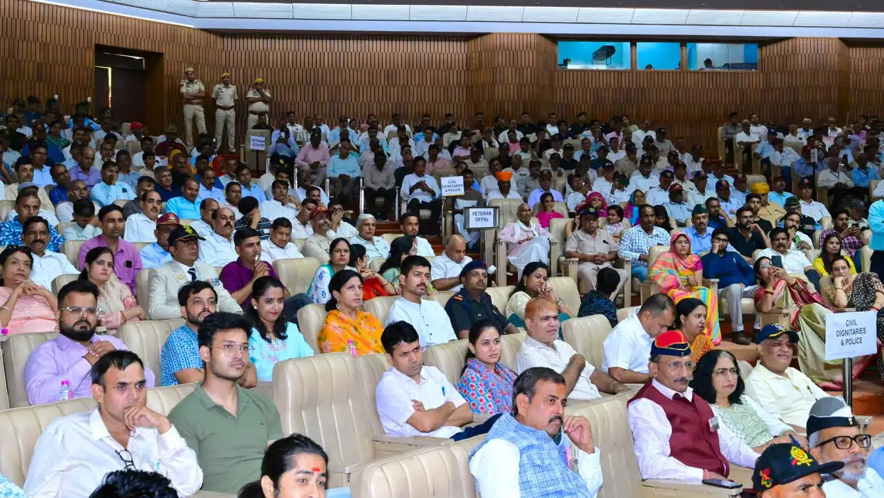 दुश्मन को घर में घुसकर मारता है आज का भारत : मुख्यमंत्री