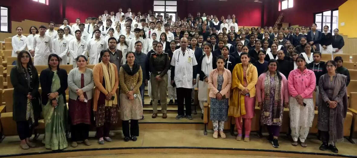 हिसार : आईपीएस श्रद्धा सिंह ने नई न्याय व्यवस्था पर किया मार्गदर्शन, दी कानून की जानकारी