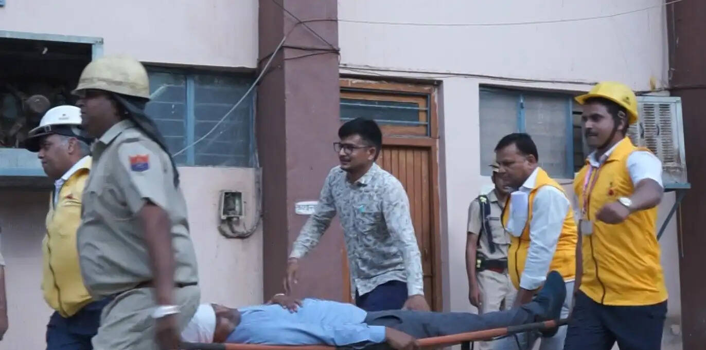 जयपुर में ऑपरेशन अभ्यास: जिला प्रशासन,पुलिस सहित संबंधित एजेंसियों एवं विभागों ने परखी अपनी तैयारियां