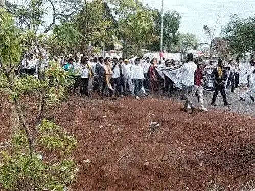 पाटेश्वर धाम को कथित कब्जे से मुक्त कराने आज बालोद में आदिवासियों का प्रदर्शन