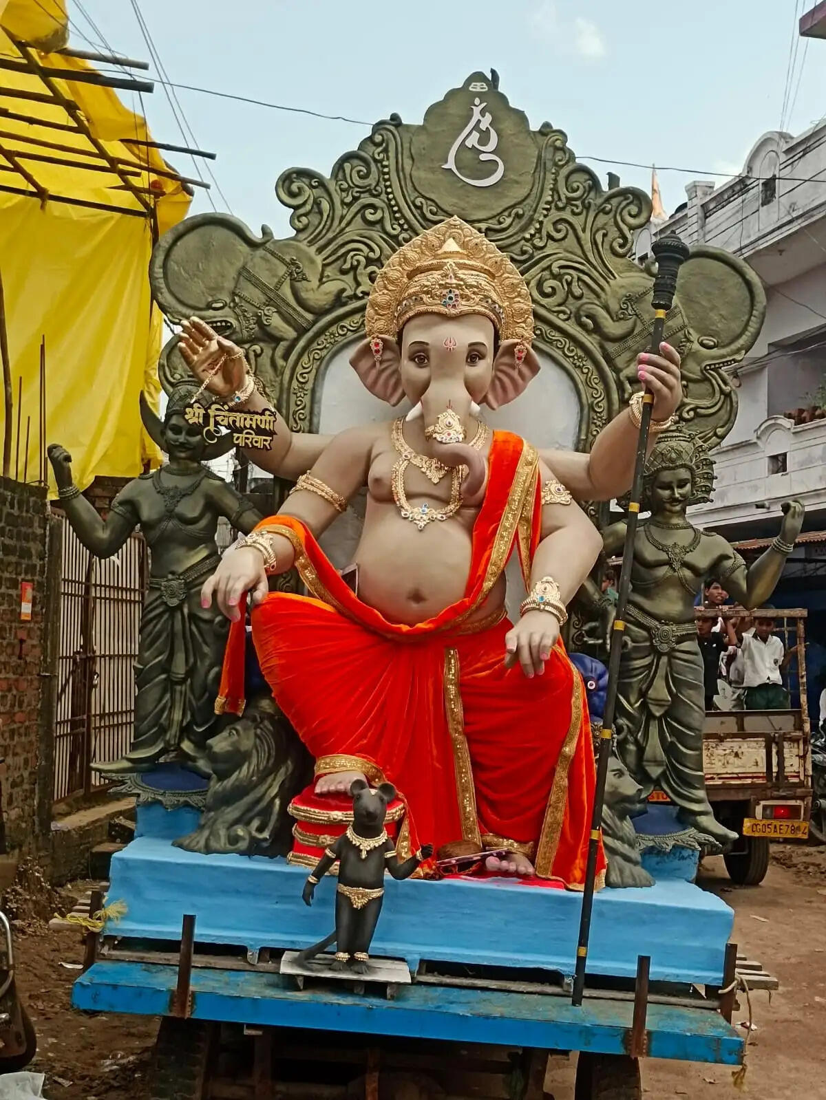 शुभ मुहूर्त में हुई भगवान गणेश की स्थापना