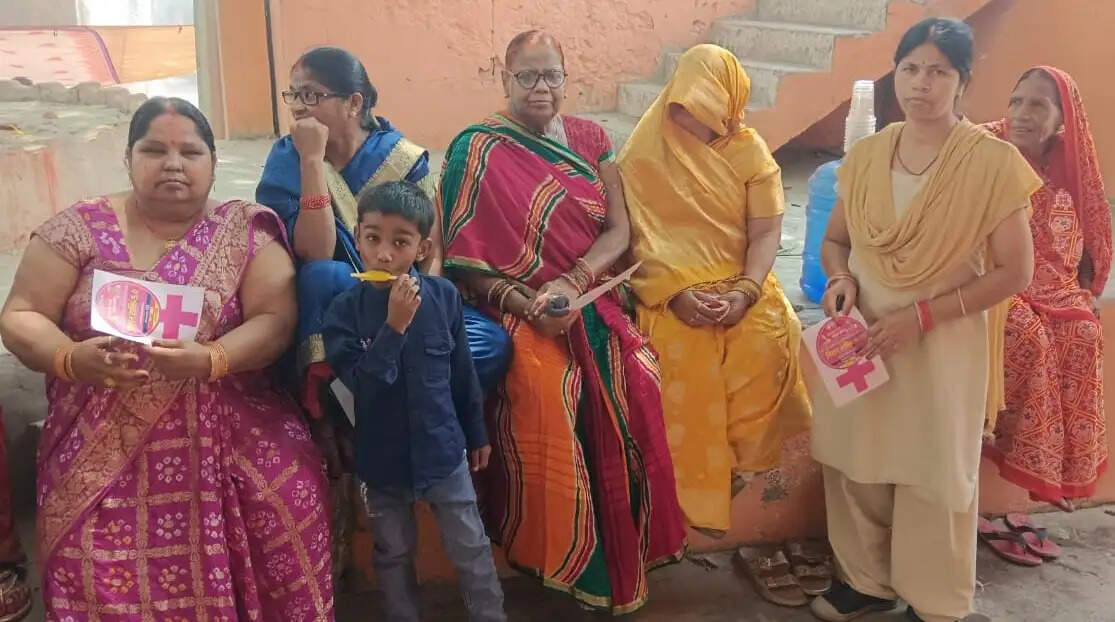 देवरिया में “बहू-बेटी अभियान” के तहत महिलाओं को किया जागरूक
