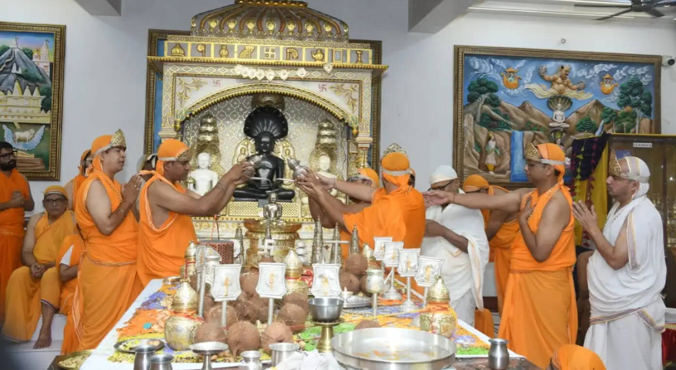 तप रूपी अग्नि में जो तप जाता है वही जीव निखर जाता है :&nbsp;भद्रबाहु सागर