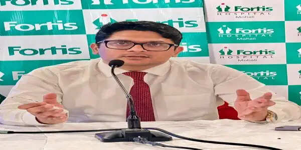 जंक फूड, खराब जीवनशैली और देर से जांच बढ़ा रहे कैंसर का खतरा : डॉक्टर जितेंद्र रोहिला