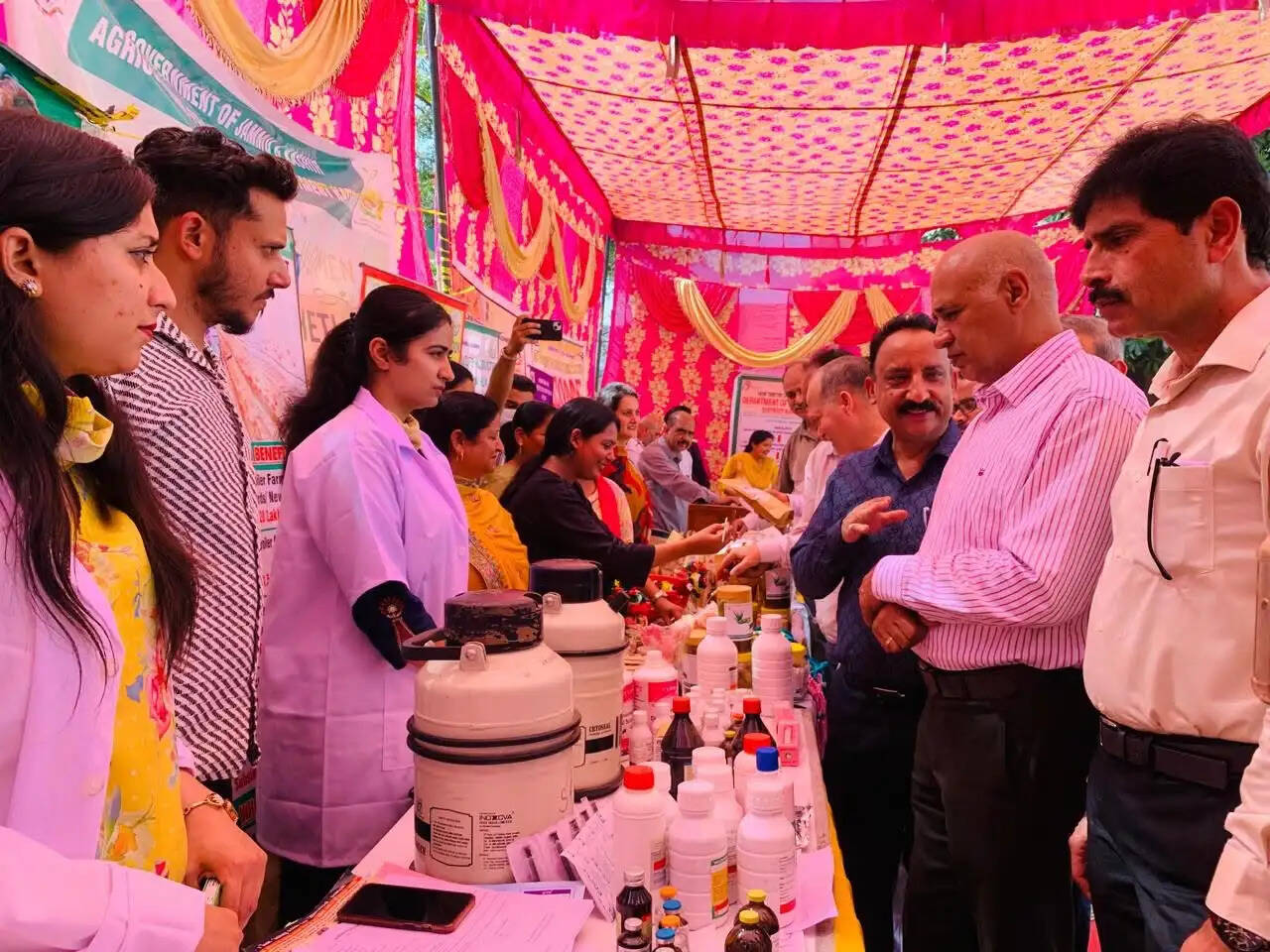 महिला सप्ताह के तहत कठुआ में जीविका व उद्यमिता दिवस मनाया गया