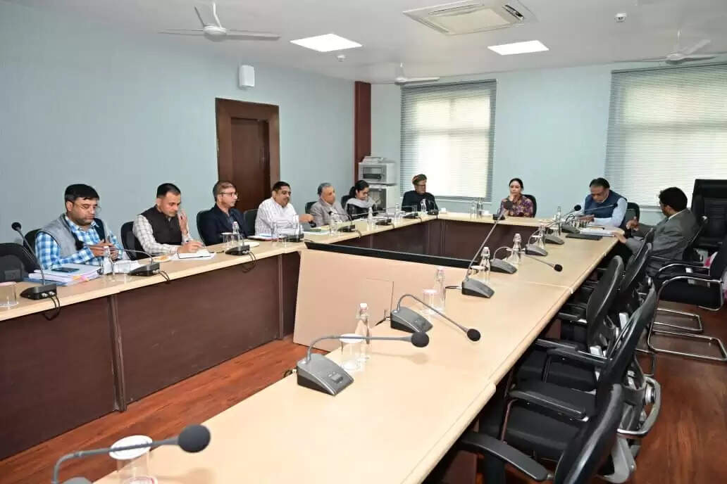 उप&nbsp;मुख्यमंत्री दिया कुमारी ने पर्यटन परियोजनाओं की समीक्षा तेज करने के दिए निर्देश