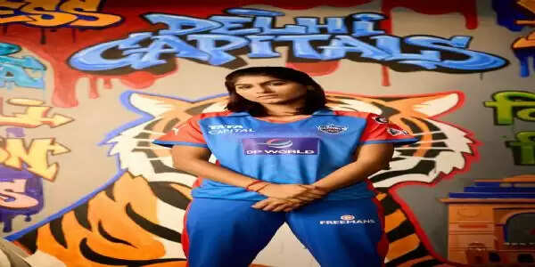 गुजरात जायंट्स से मिली करीबी हार पर दिल्ली की तेज गेंदबाज नंदिनी शर्मा ने कहा-हम आख़िरी गेंद तक मुकाबले में बने रहे