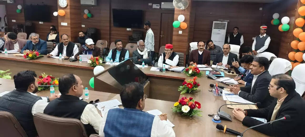 आयुक्त एस. राजलिंगम ने की विशेष प्रगाढ़ पुनरीक्षण की समीक्षा, त्रुटिरहित मतदाता सूची तैयार करने के दिए निर्देश