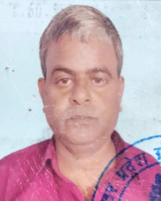 आकाशीय बिजली की चपेट में आकर चाचा की माैत, भतीजा झुलसा