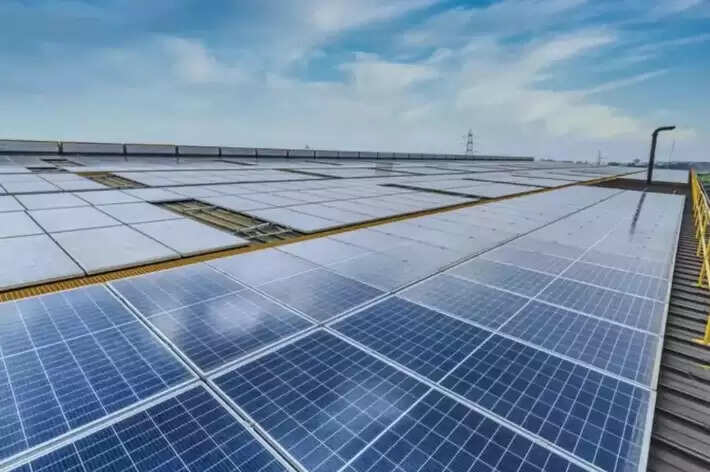 (अपडेट) सोलरवर्ल्ड के शेयरों की मजबूत लिस्टिंग के बाद बना बिकवाली का दबाव