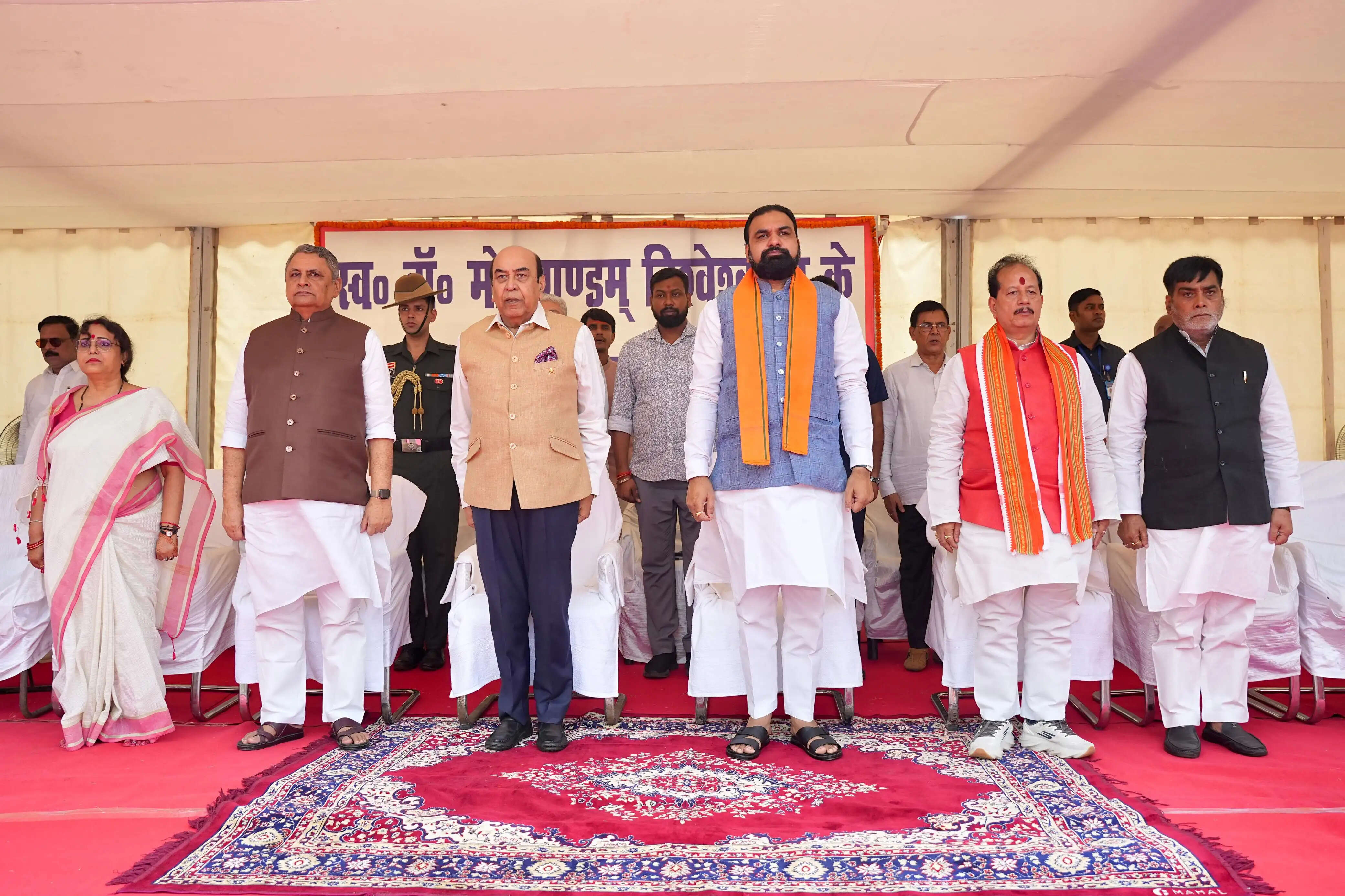 भारत रत्न डॉ. मोक्षगुंडम विश्वेश्वरैया की जयंती पर राज्यपाल-मुख्यमंत्री ने अर्पित की श्रद्धांजलि