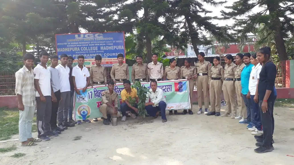 एनसीसी कैडेट्स ने वृक्षारोपण व जागरूकता रैली निकाल दिया पर्यावरण संरक्षण का संदेश