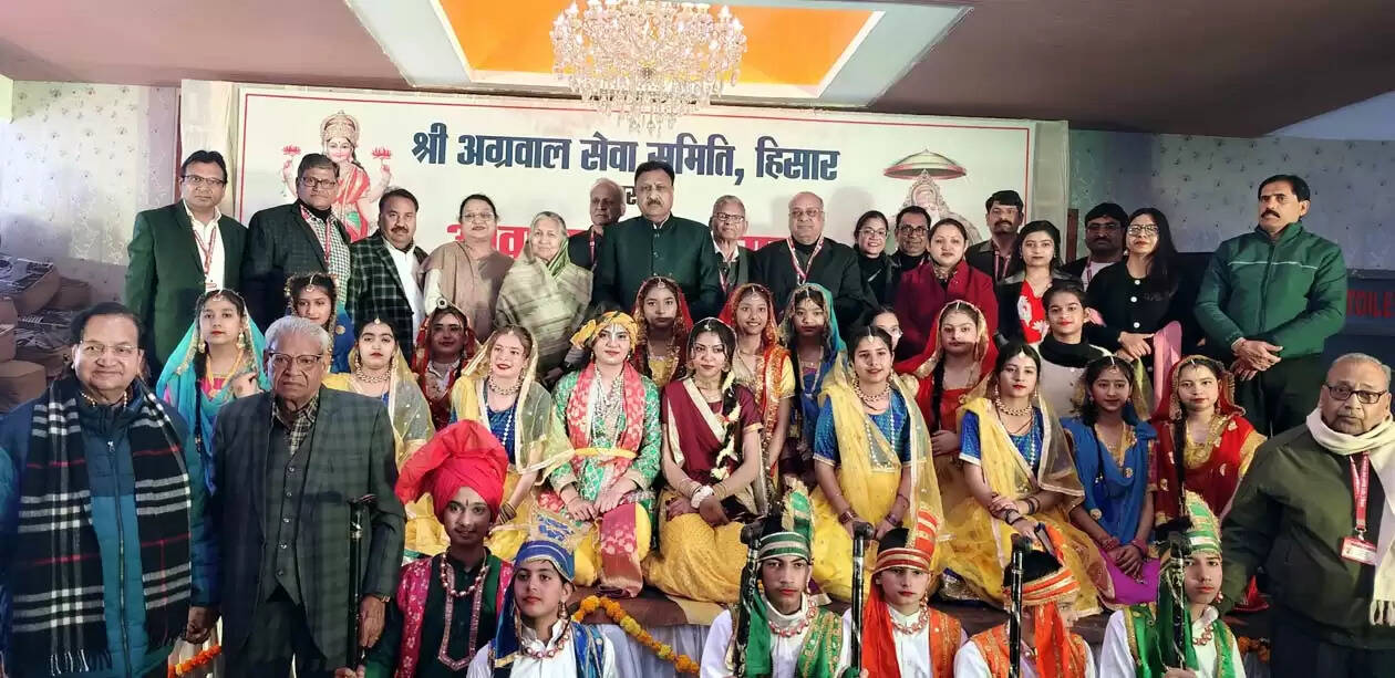 हिसार : वर्षों से सामाजिक व धार्मिक कार्यों में लगी श्री अग्रवाल सेवा समिति : सावित्री जिंदल