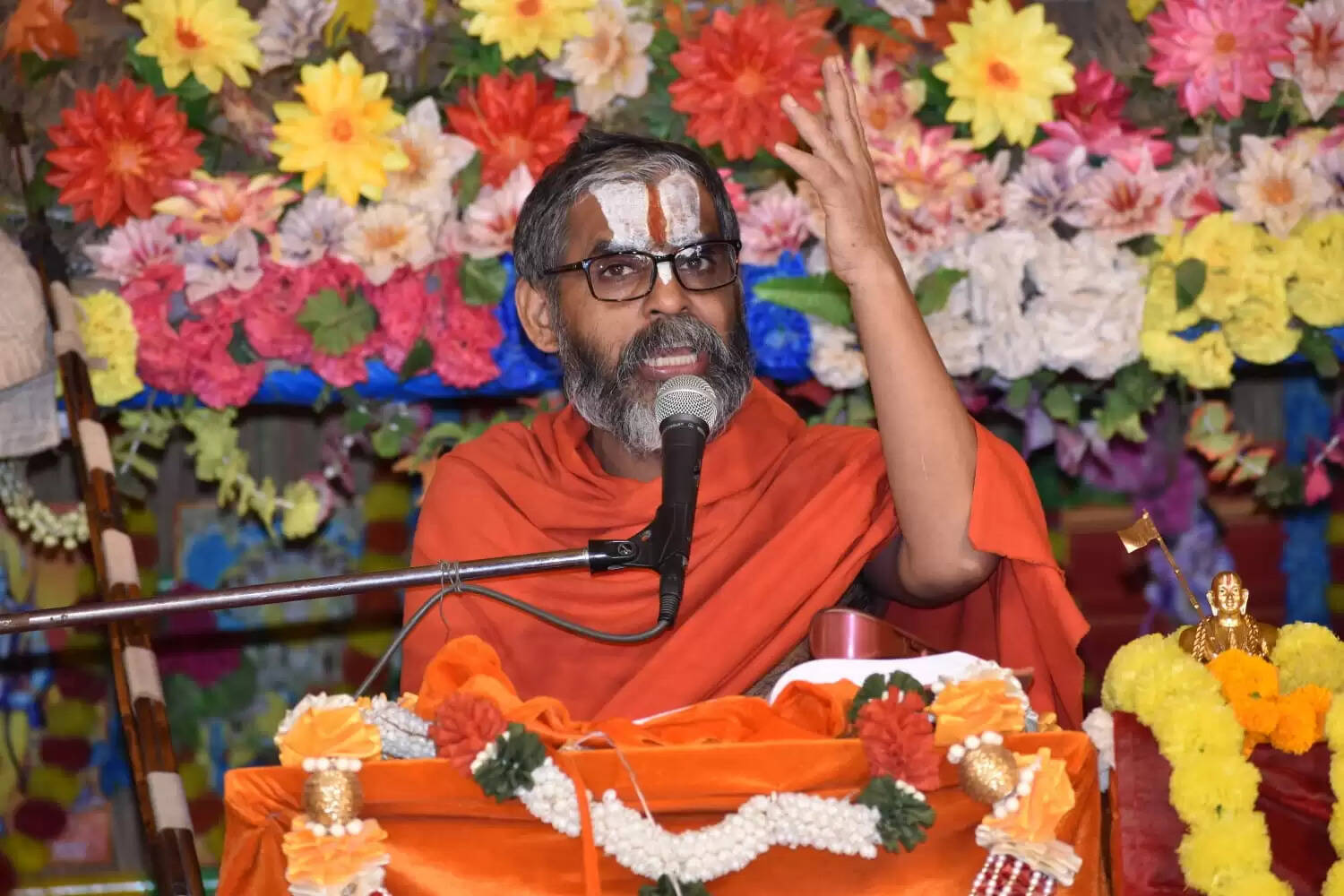 कलयुग में दान पर टिका है धर्म : जीयर स्वामी