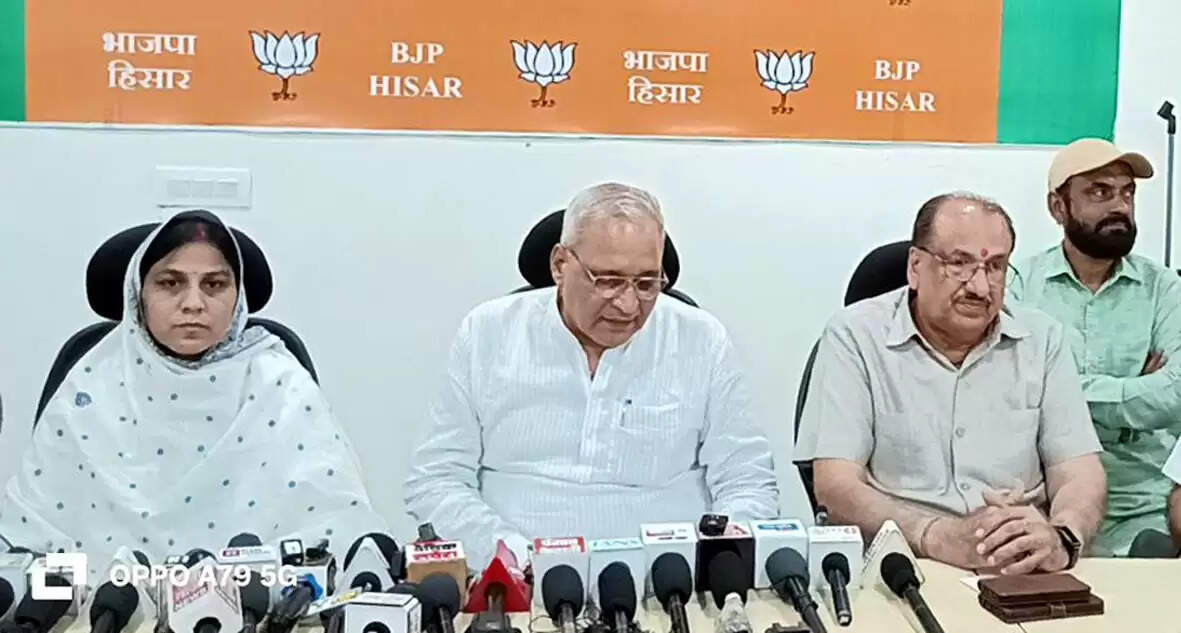 हिसार : स्वदेशी केवल नारा नहीं बल्कि ये विकसित भारत की नींव : रणबीर गंगवा