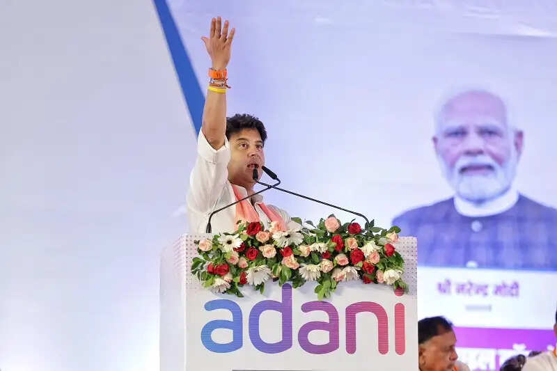 आत्मनिर्भर और रक्षा उत्पाद निर्माता के रूप में हो रही अब भारत का पहचान : ज्योतिरादित्य सिंधिया