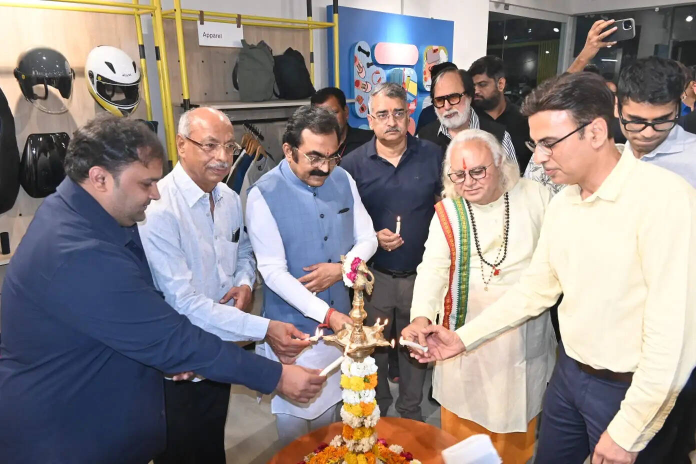 लोक निर्माण मंत्री ने क्षत्रिय समाज भवन का लोकार्पण के साथ श्रीराम कथा में शामिल हुए