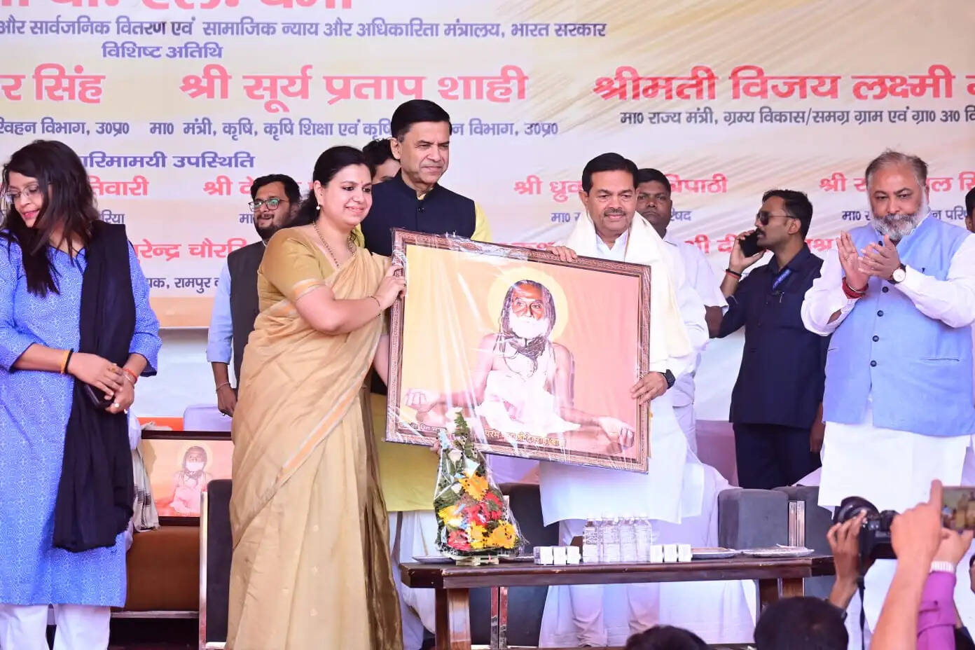 मोदी सरकार समाज के अंतिम व्यक्ति तक विकास पहुंचाने के लिए प्रतिबद्ध: बी.एल. वर्मा