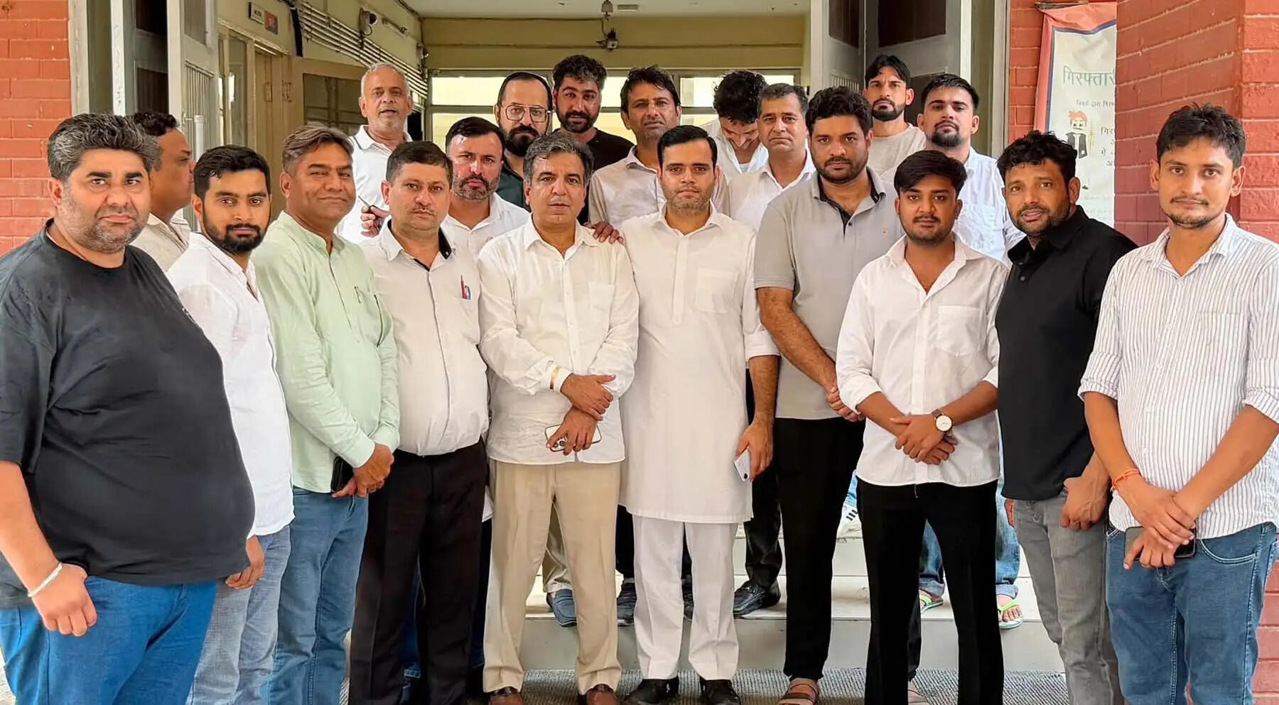 गुरुग्राम: आठ कांग्रेस कार्यकर्ताओं की वर्धन यादव व पंकज डावर ने कराई जमानत