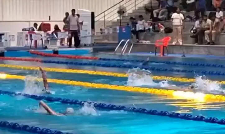 प्रदेश स्तरीय तैराकी प्रतियोगिता में विंध्याचल मंडल का दमदार प्रदर्शन, दूसरे दिन छह पदक जीते