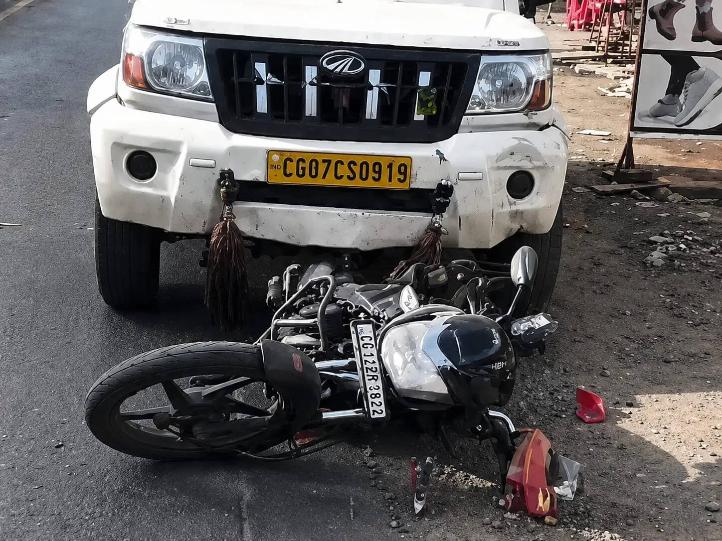 कटघोरा में सड़क हादसे ने ली व्यापारी की जान, पूजा से लौट रहे हार्डवेयर कारोबारी को पिकअप ने मारी टक्कर