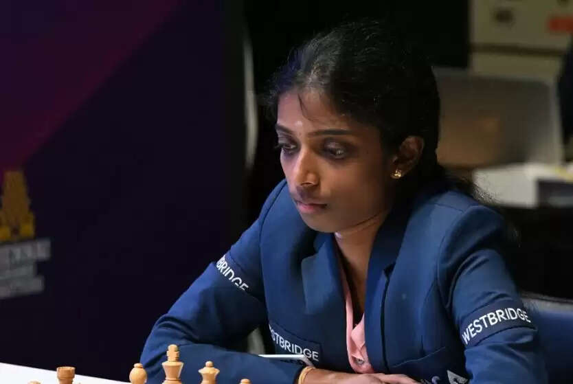महिला स्पीड चेस चैंपियनशिप 2025: पहले ही राउंड में बाहर हुईं आर. वैशाली