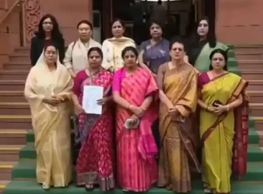 जेएनयू मामले में कांग्रेस सांसद के खिलाफ लोकसभा अध्यक्ष से मिला भाजपा प्रतिनिधिमंडल