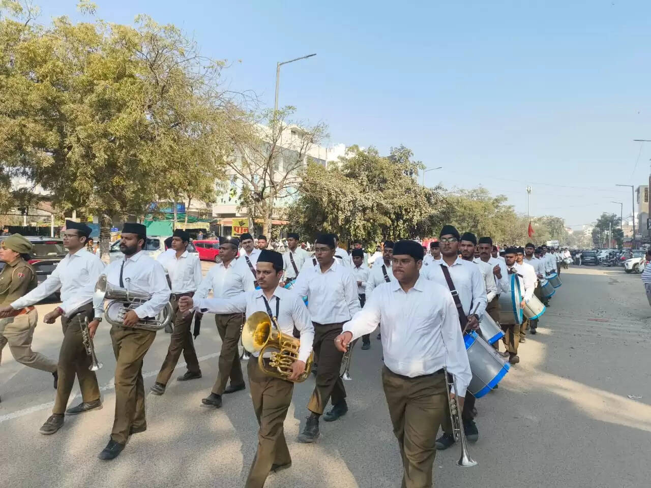 स्वामी विवेकानंद जयंती पर मानसरोवर जिला का घोष संचलन, पंच परिवर्तन का आह्वान