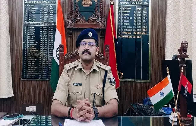 मुजफ्फरपुर में अंतरराष्ट्रीय साइबर गिरोह का पर्दाफाश, यूपी-बिहार से 4 आरोपित गिरफ्तार, विदेशी नेटवर्क से जुड़े तार