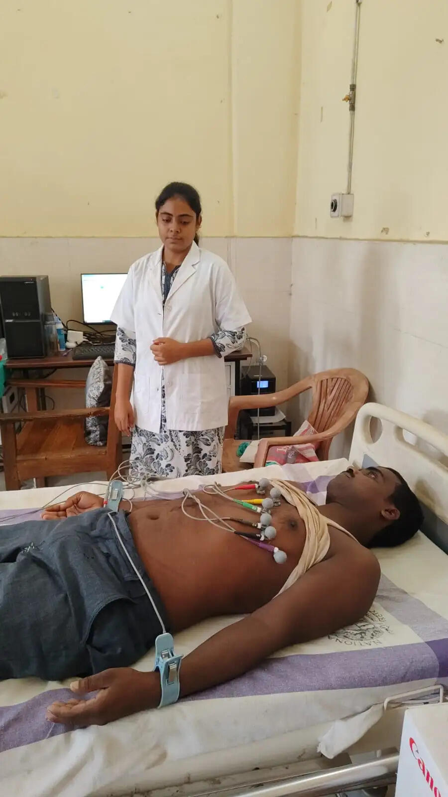 डीएम के पहल पर सभी प्रखंड अस्पताल में निःशुल्क ईसीजी सेवा प्रारंभ