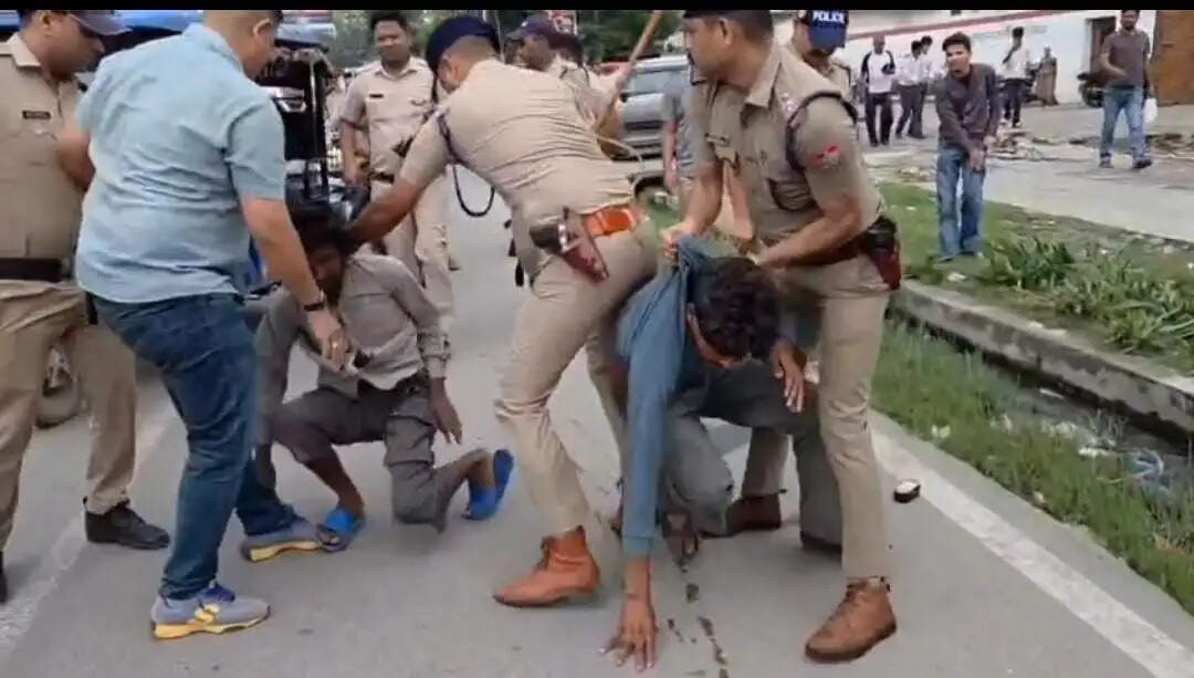 गैंगरेप आरोपिताें का भागने का प्रयास, पुलिस ने धर दबोचा