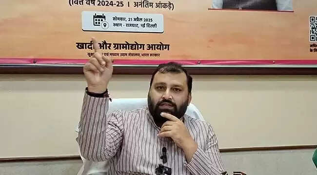 प्रधानमंत्री मोदी के नेतृत्व में खादी और ग्रामोद्योग आयोग ने रचा नया इतिहास