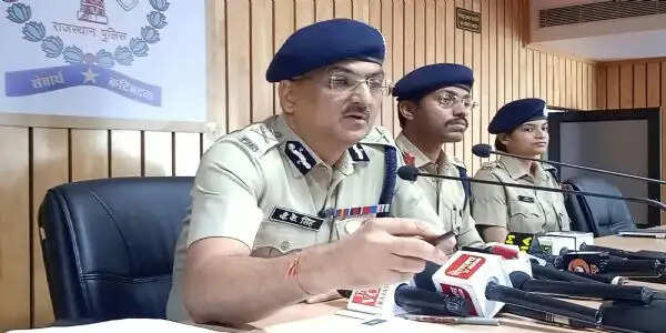 गुमनाम रहकर सीएसईएएम फैलाने वालों की खैर नहीं: एडीजी वीके सिंह