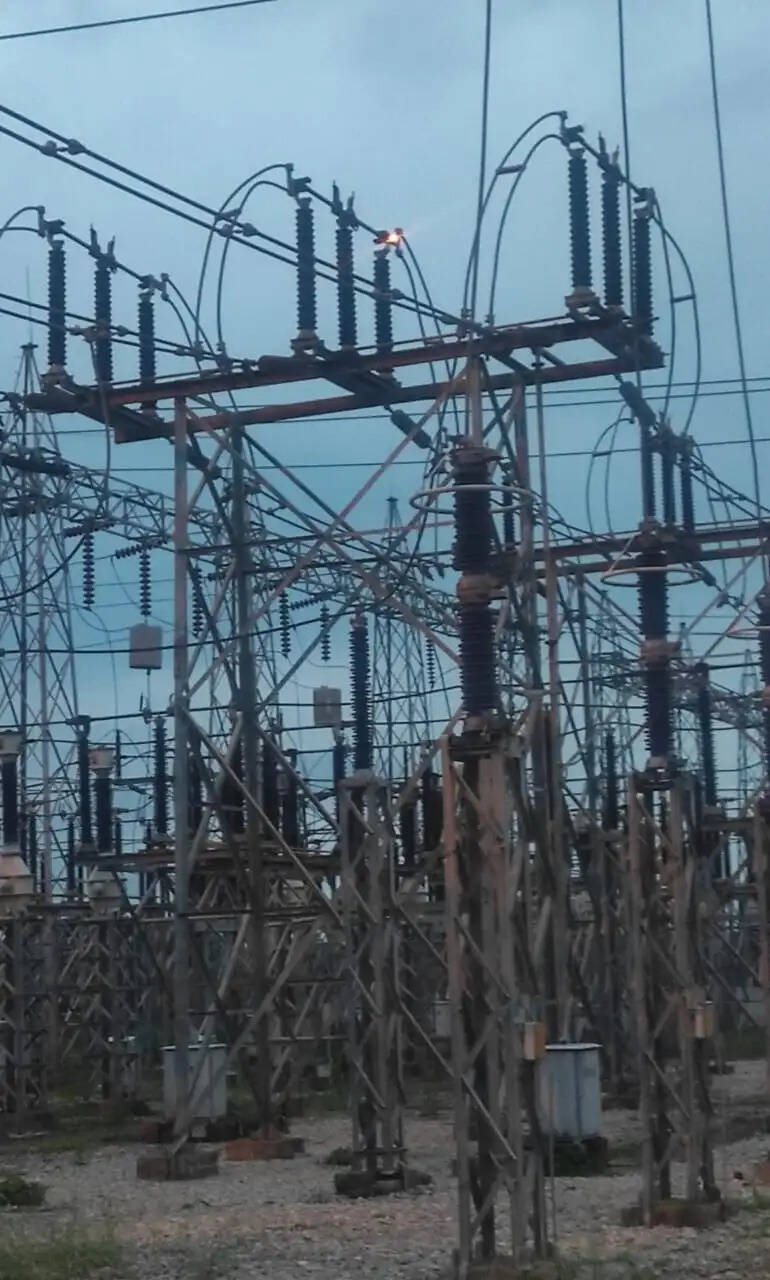 पेडों की छंटाई और मेंटनेंस के कारण रांची के कई इलाकों में 23 को विद्युत आपूर्ति रहेगी बाधित