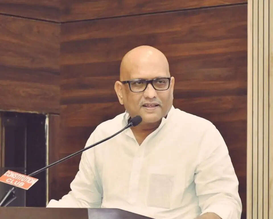 हर जाति का सम्मान, सामाजिशिक्षा संस्थानों को नफरत और विभाजन की राजनीति से दूर रखे: अजय राय