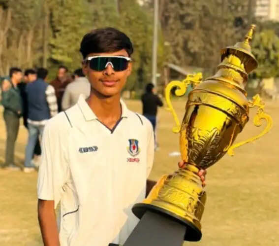 अवस्थी मेमोरियल टी-20 प्राइज मनी क्रिकेट टूर्नामेंट : यथार्थ और उस्मान बने मैन आफ द मैच