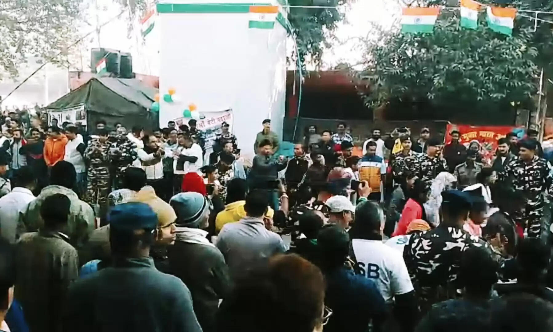 एसएसबी जवानों के साथ आम नागरिकों ने एकता के लिए लगाई दौड़