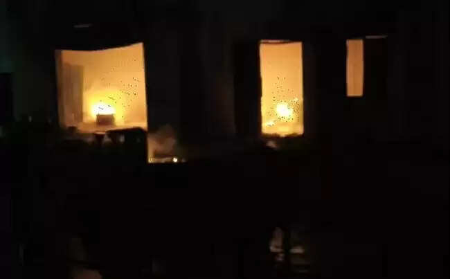 मप्रः इंदौर में केमिकल गोडाउन में लगी भीषण आग, दो महिलाएं जिंदा जली