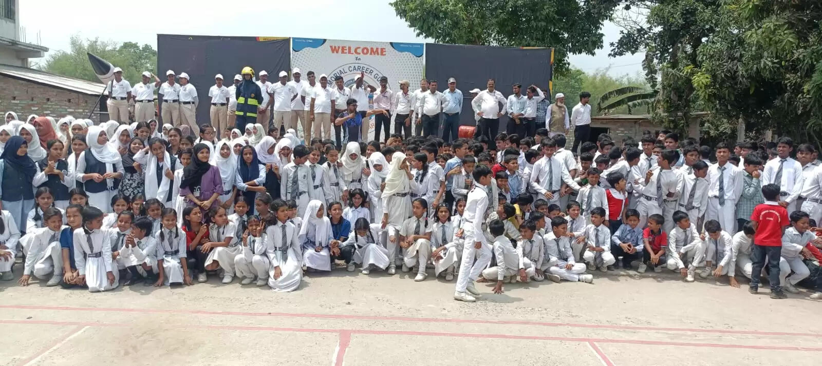 विद्यालयों में अग्नि सुरक्षा को लेकर मॉक ड्रिल,छात्रों को दिया गया प्रशिक्षण