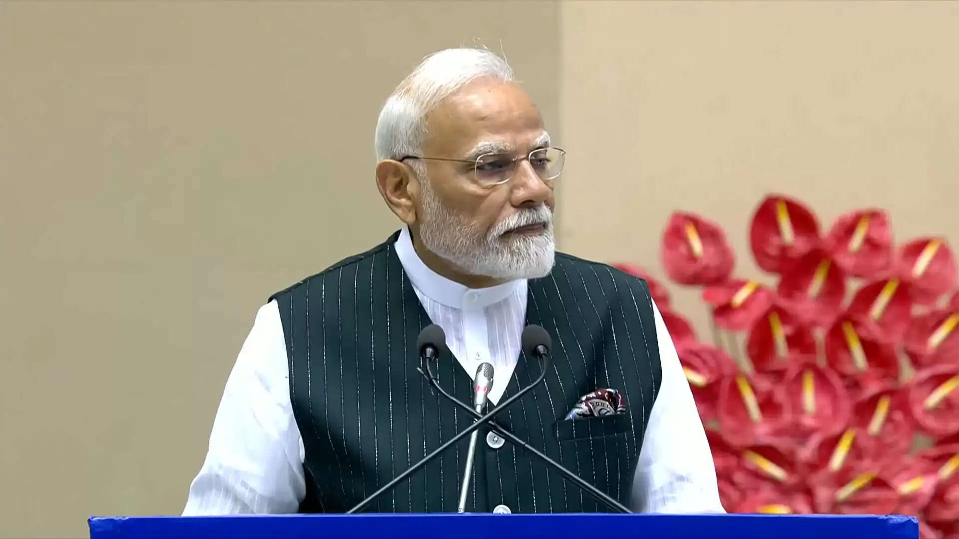 प्रधानमंत्री मोदी ने महाराष्ट्र दिवस पर राज्य के लोगों को शुभकामनाएं दीं