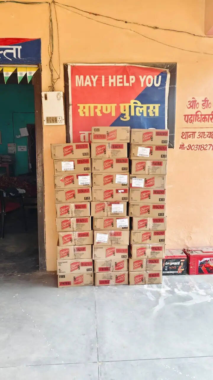 सारण में सीमावर्ती जयप्रभा सेतु पर विशेष चेकिंग अभियान,276 लीटर विदेशी शराब के साथ 8 गिरफ्तार