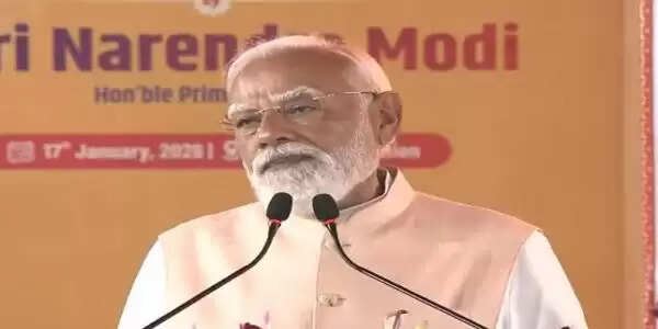 प्रधानमंत्री ने नागरिक-केंद्रित शासन और संवैधानिक मूल्यों पर रक्षा मंत्री का लेख किया साझा