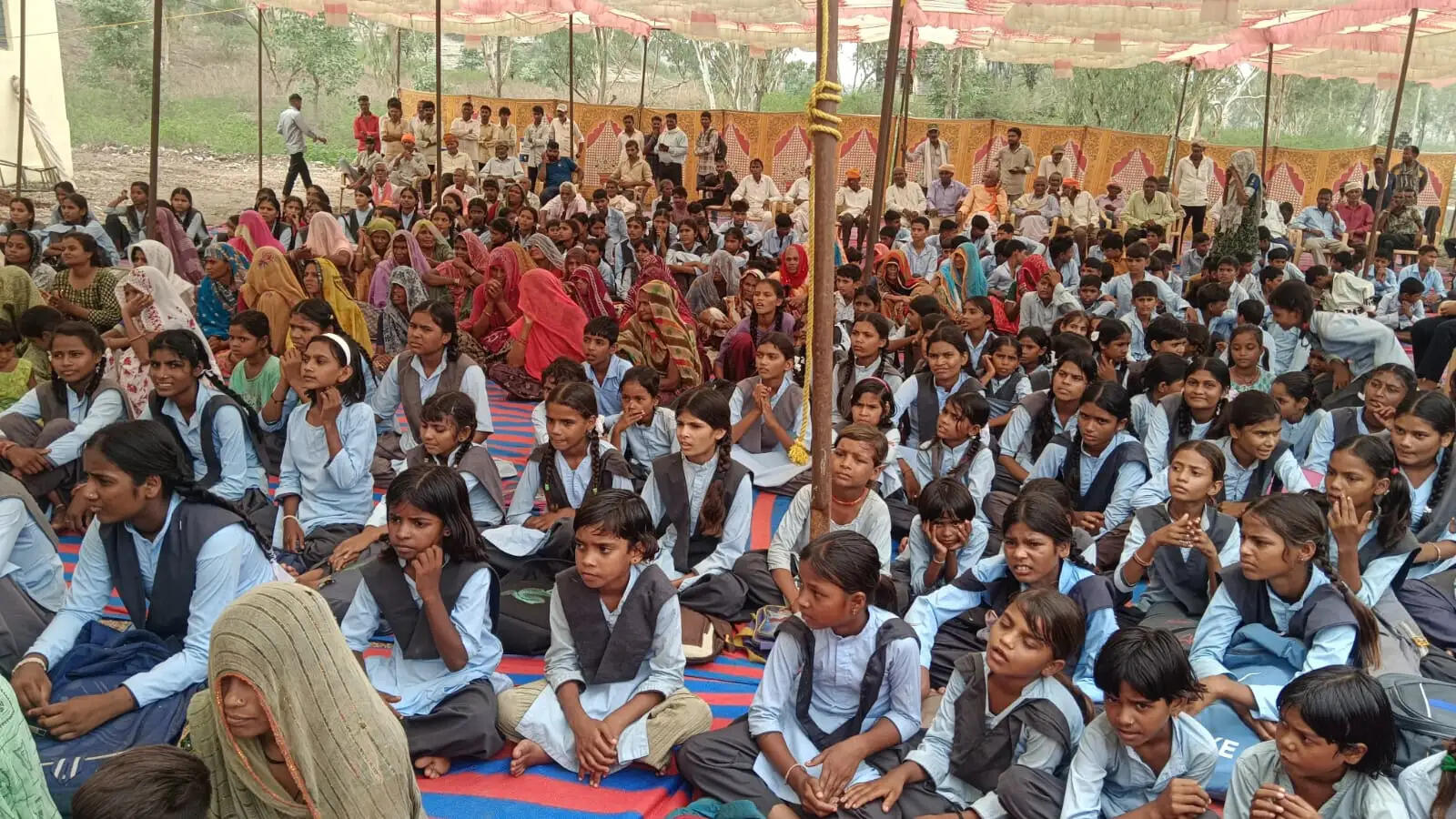 खेमारू में 50 लाख की डिजिटल लाइब्रेरी का लोकार्पण