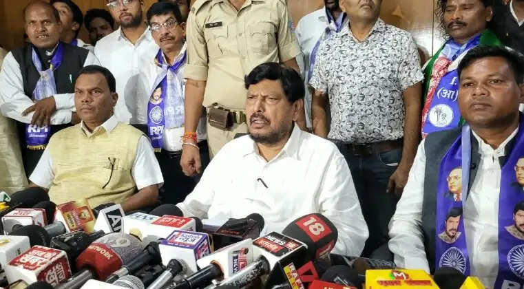 वंचित वर्गों को सामाजिक न्याय और अवसर उपलब्ध कराने में आरक्षण की महत्वपूर्ण भूमिका: अठावले