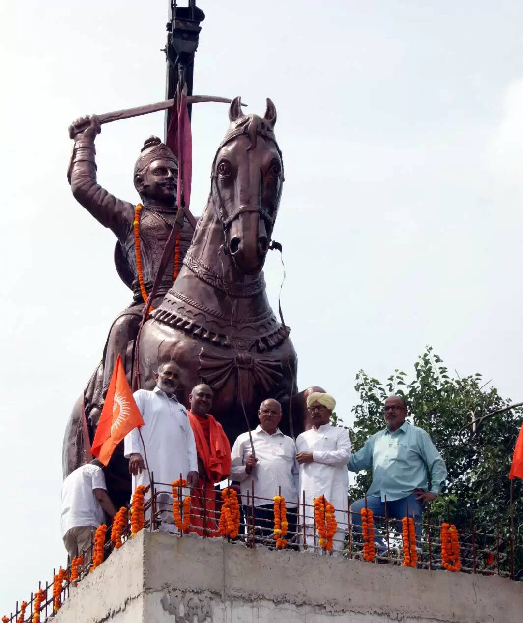 फरीदाबाद: जयपुर से निर्मित शहीद राजा नाहर सिंह की अष्टधातु प्रतिमा की स्थापित