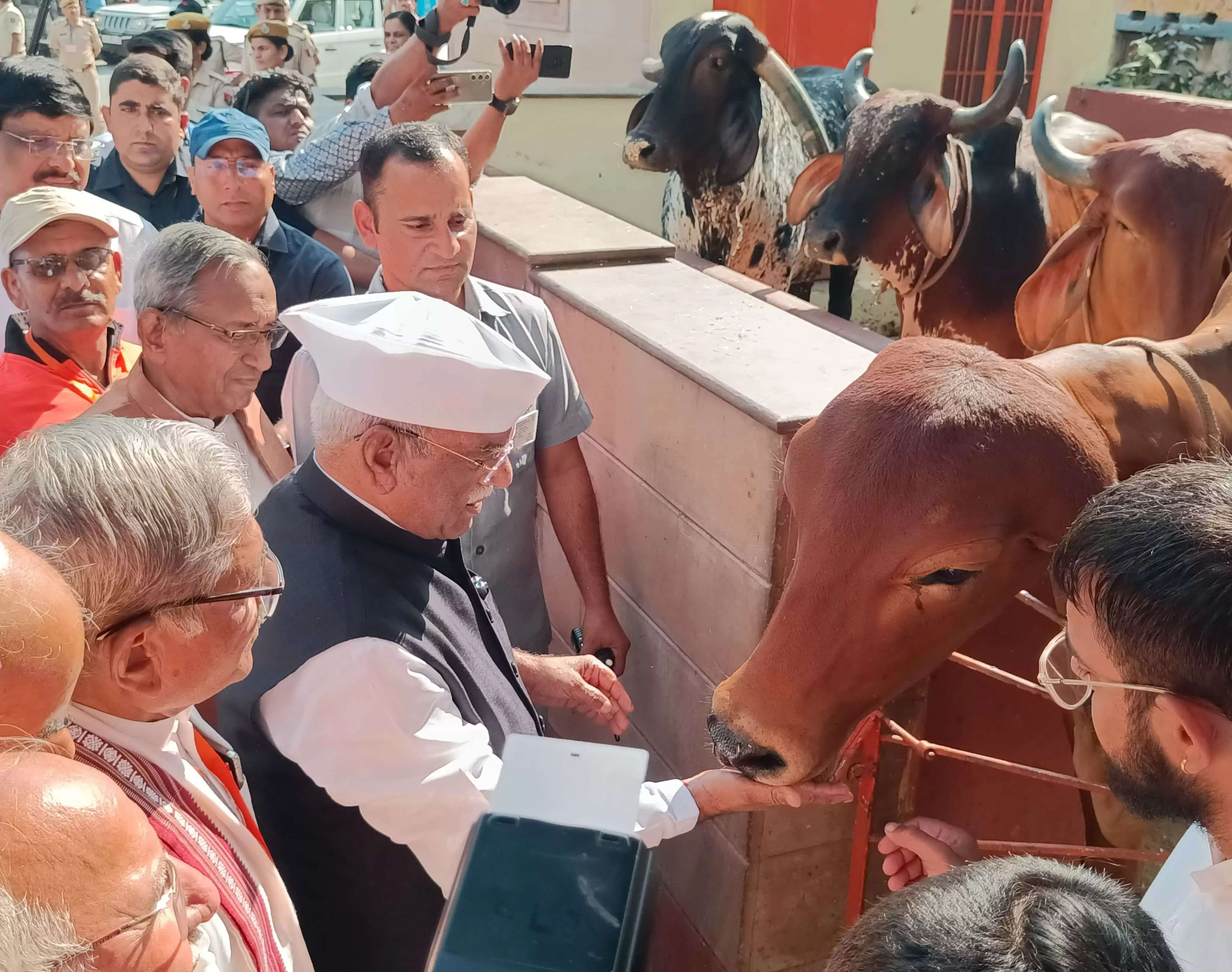 देश में व्याप्त रुढ़ियों-कुरीतियों के विरुद्ध सर्वप्रथम शंखनाद महर्षि दयानन्द ने किया-राज्यपाल